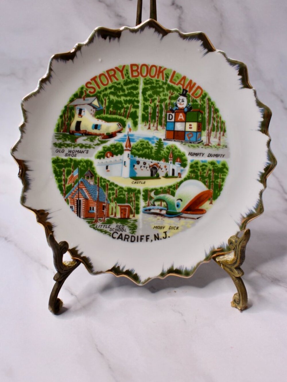 Vintage Story Book Land Decorative Souvenir Plate